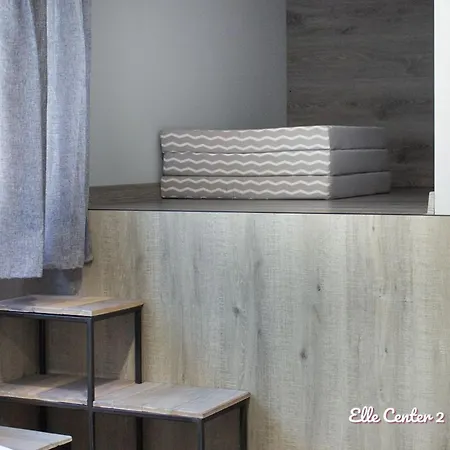 アパート Elle Center By Rv - Center