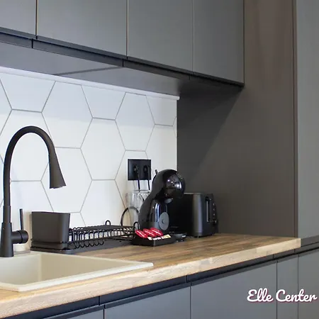 Elle Center By Rv - Center