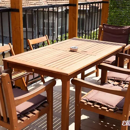 アパート Elle Center By Rv - Center